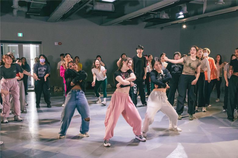 외국인 관광객들의 K-팝 체험