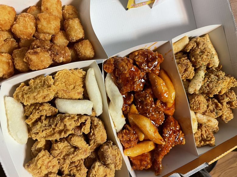 배달 앱을 통해 주문한 치킨. [독자 제공]