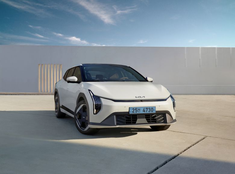 더 기아 EV4 외장 [기아 제공]