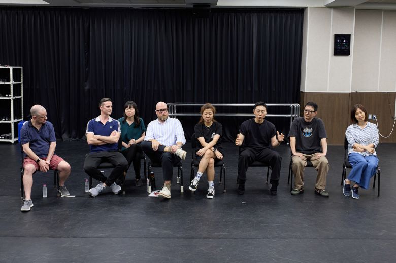 뮤지컬 ‘빌리 엘리어트’ 국내외 창작진 음악 수퍼바이저 스티븐 에이모스, 해외협력 안무 톰 호지슨, 협력 연출 에드 번사이드, 국내 협력 연출 이재은, 국내 협력 안무 신현지, 이정권, 국내협력 음악감독 오민영[신시컴퍼니 제공]