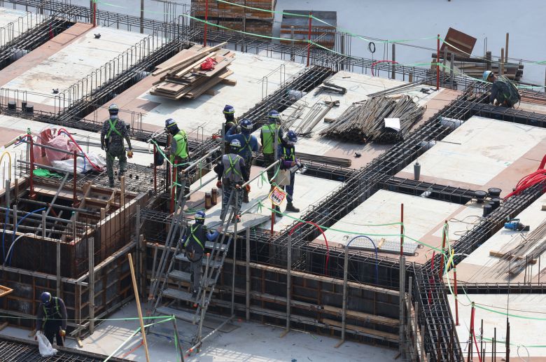 서울 성북구 한 아파트 건설 현장의 모습. [연합]