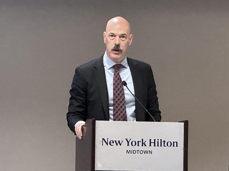 세스 베일리 미 국무부 대북특별부대표가 지난해 8월 외교부와 미 국무부 공공 주최로 미국 뉴욕 힐튼미드타운 호텔에서 열린 ‘북한 가상자산 세탁 차단 한미 공동 민관 심포지엄’에서 모두발언을 하고 있다. [연합]