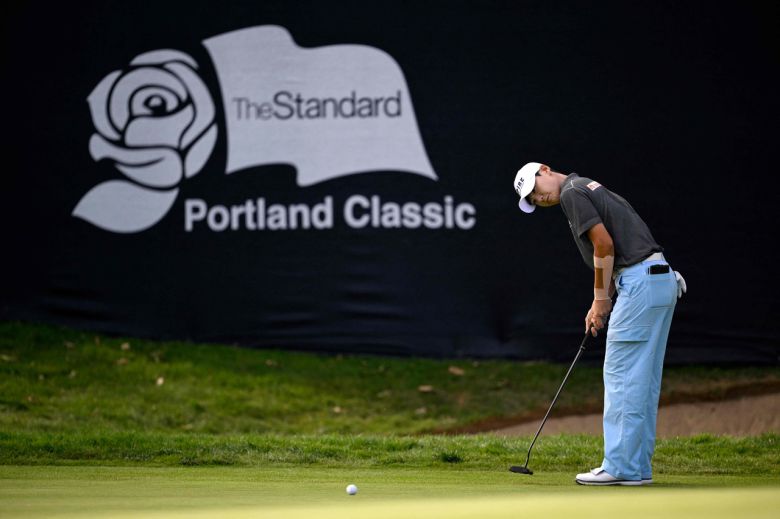 박성현이 18번홀 그린에서 퍼트하는 모습  [AFP]