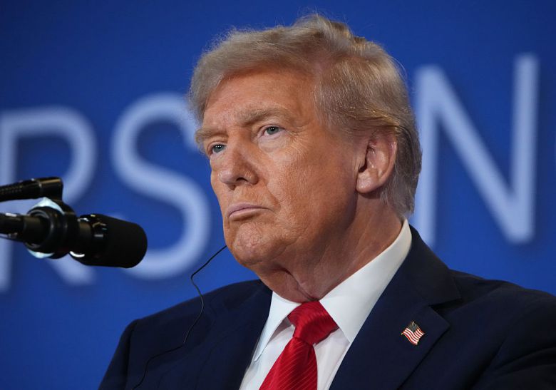 지난 15일(현지시간) 미국 알래스카 앵커리지의 엘멘도프-리처드슨 합동기지에서 도널드 트럼프 미국 대통령의 모습. [게티이미지]