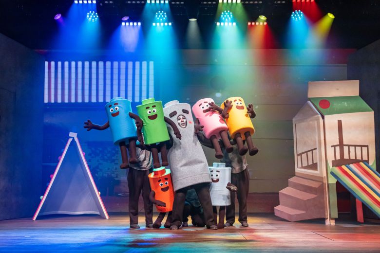 가족을 위해 헌신하는 모든 ‘가장의 이야기’를 통해 가족애를 충전하는 뮤지컬 ‘건전지 아빠’. [NHN링크 제공]