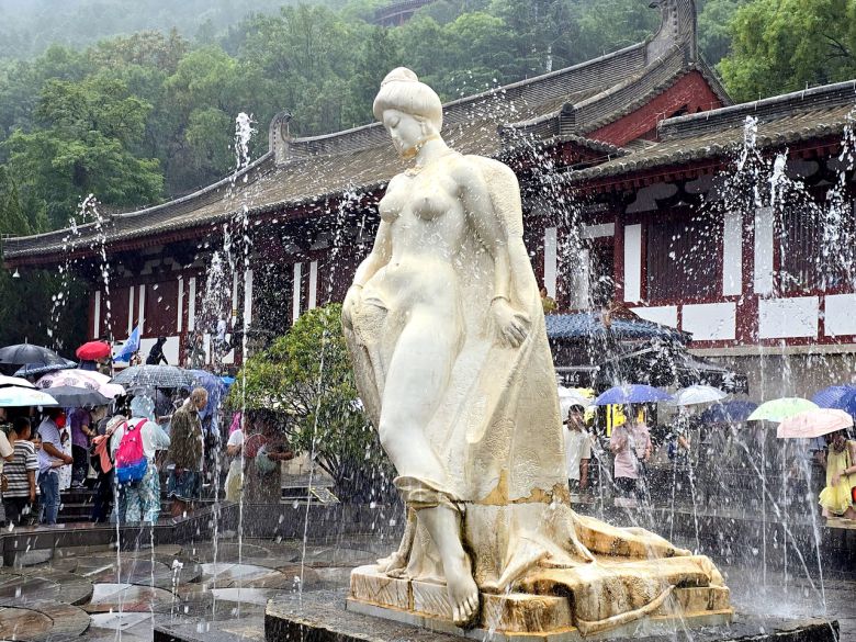 화청츠(華淸池)에 있는 양귀비 분수대