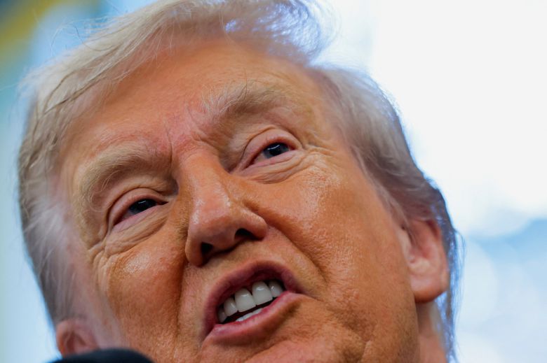 도널드 트럼프 미국 대통령이 지난 2일(현지시간) 백악관에서 취재진 질문에 답하고 있다. [로이터]