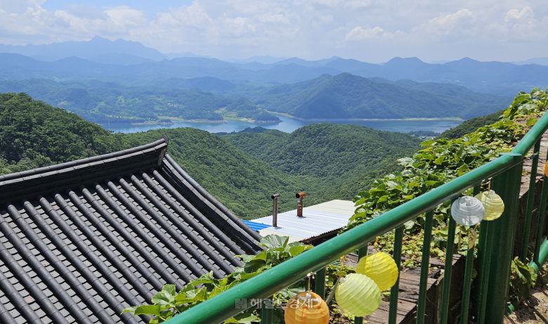 정방사에서 바라본 충주호(청풍호)