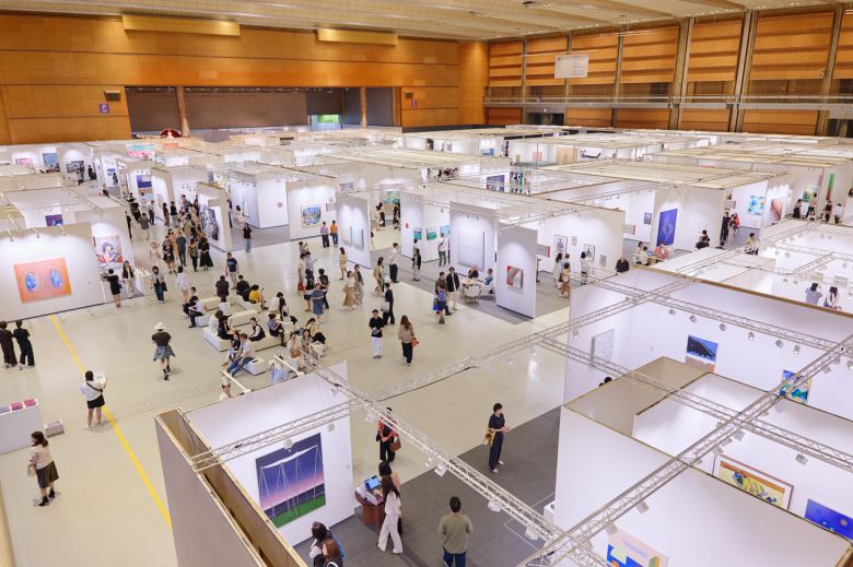 국내 최대 아트페어 ‘프리즈 서울(Frieze Seoul)’이 3~6일 성황리에 개최됐다. [프리즈 서울]