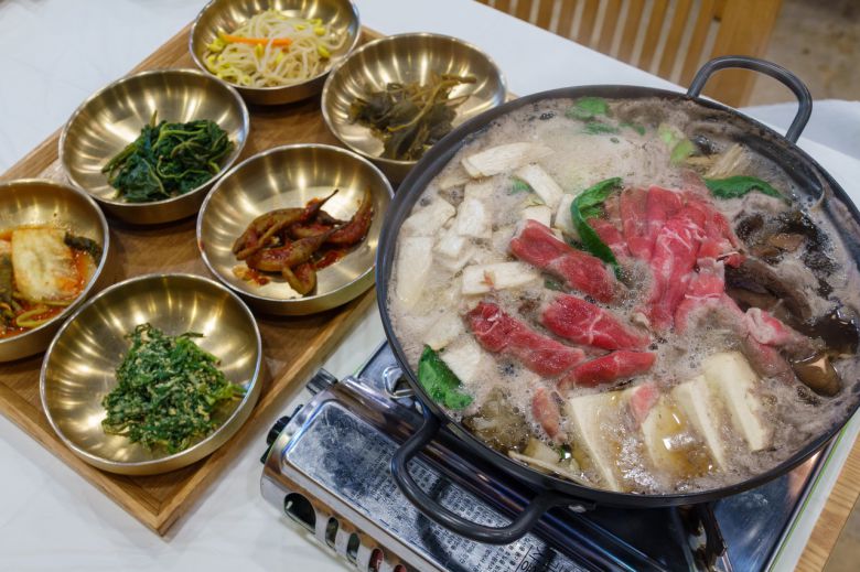 약이 되는 음식을 표방하는 제천 약채락