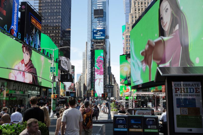 지난해 6월 27일 나스닥 상장을 기념해 진행한 웹툰 엔터테인먼트 뉴욕 타임스퀘어 이벤트 모습. [네이버웹툰 제공]