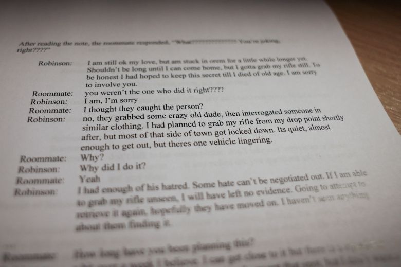 16일(현지시간) 유타주 사법지방법원이 타일러 로빈슨과 그의 연인이 주고 받은 메시지를 공개했다. [로이터]