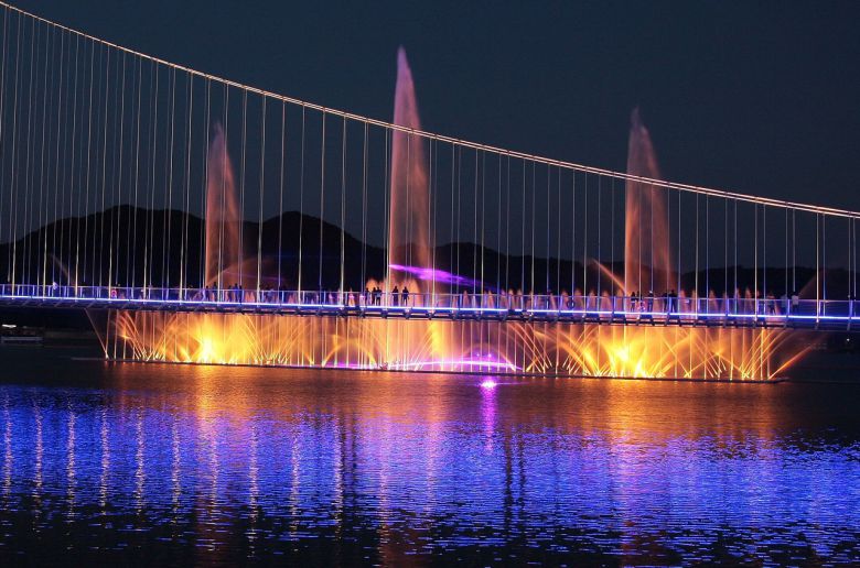 예당호의 밤[한국관광공사 제공]