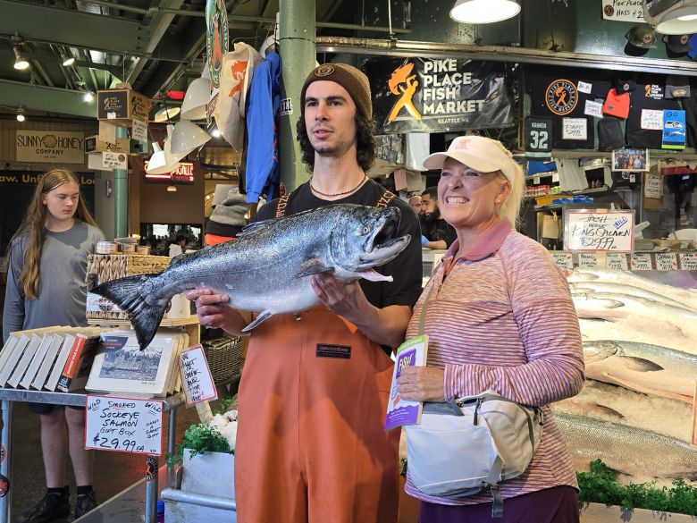 시애틀 ‘치훌리 가든 앤 글래스’에 있는 유리공예 작품 ‘정원’