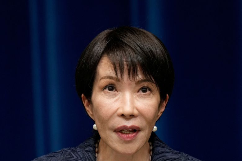 다카이치 사나 일본 신임  총리가 지난 21일 일본 도쿄 총리실에서 열린 기자회견에서 연설하고 있다. [로이터]