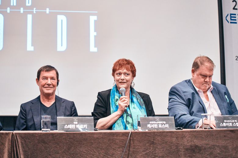 국립오페라단 ‘트리스탄 이졸데’ 연출을 맡은 슈테판 메르키와 이졸데 역의 캐서린 포스터, 트리스탄 역의 스튜어트 스켈톤 [국립오페라단 제공]