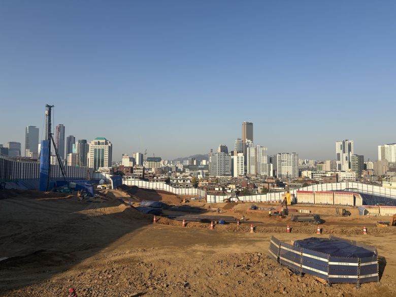 착공이 진행중인 노량진 6구역 일대의 모습. 정주원 기자