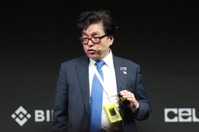 톰 리 비트마인 회장이 기조연설을 하고 있다.  두바이=유동현 기자