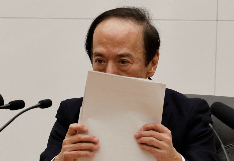 우에다 가즈오 일본은행 총재가 지난 10월 일본 도쿄에서 열린 BOJ 정책 회의 후 기자회견을 하고 있다. [로이터]