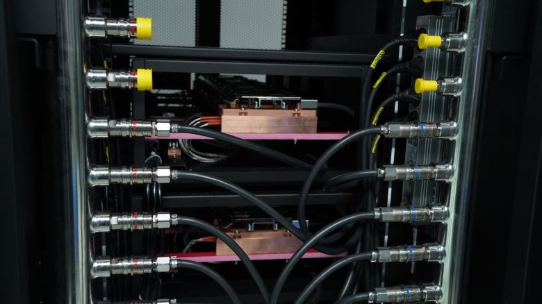 D2C 냉각장치가 실제 구현된 모습. [kt cloud 제공[