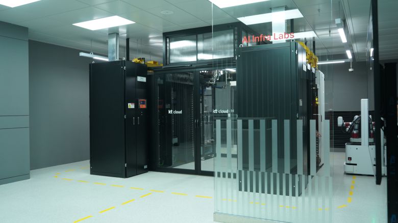 AI 이노베이션 센터(AI Innovation Center) 내 AI 인프라 랩 전경. [kt cloud 제공]