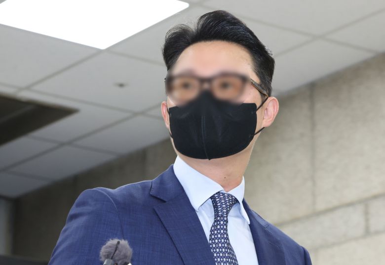 김건희 특검에서 ‘통일교의 정치권 금품 제공 의혹’ 사건을 넘겨받은 경찰이 특별전담수사팀을 구성한 지 하루 만에 의혹 제기 당사자인 윤영호 전 통일교 세계본부장을 접견 조사하는 등 관련 수사에 속도를 내고 있다. [뉴시스]