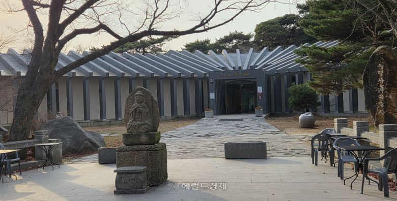 수덕사 선미술관