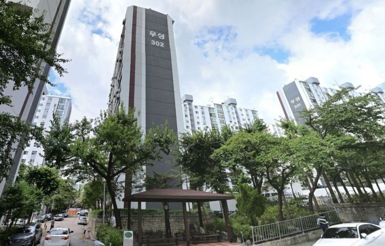 경매에서 49명이 올린 동작구 사당우성 3단지. [네이버 로드뷰]