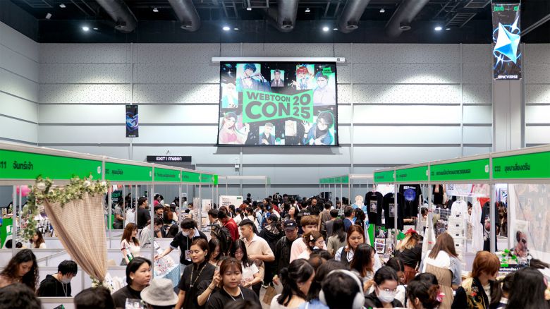 지난해 태국 방콕 쌈얀 밋타운(Samyan Mitrtown)에서 열린 네이버웹툰의 웹툰 콘 2025에 현지 웹툰 팬 2600명이 참석한 모습. 사진은 기사 내용과 무관함. [네이버웹툰 제공]