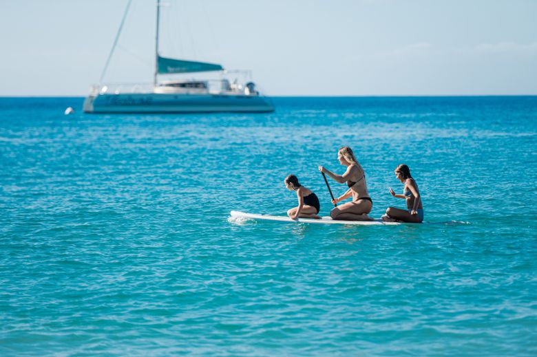 마우이섬 카나팔리 비치 리조트의 패들보드 레저