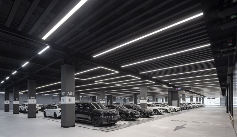 기아 인증중고차 센터 평택 직영점 적치장 내부 [기아 제공]