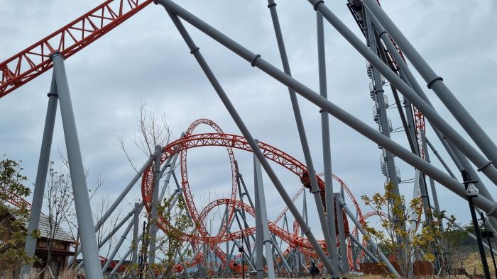 국내 최초로 도입된 자이언트 디거 운행 모습. 사진=천진영 기자