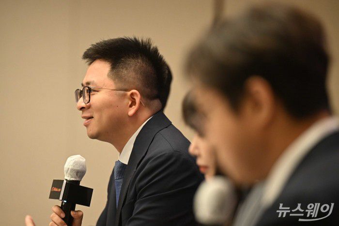 션 양 알리바바닷컴 글로벌 사업개발 총괄이 7일 오전 서울 강남구 조선팰리스호텔에서 열린 'Trade Assurance 서비스' 국내 공식 출시 기자간담회에서 취재진의 질문에 답변하고 있다. 사진=강민석 기자 kms@newsway.co.kr