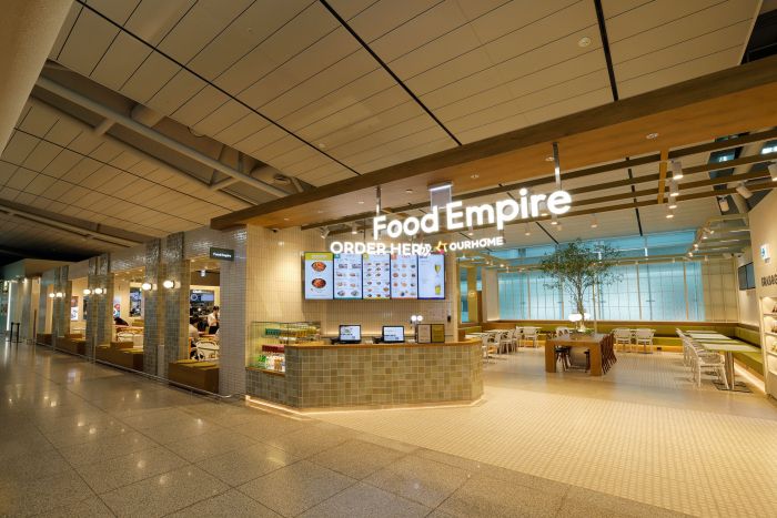 인천국제공항 제1터미널 푸드엠파이어. 사진=아워홈 제공