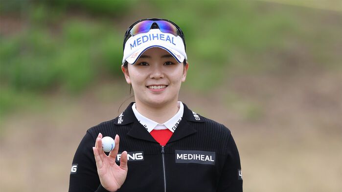 홀아웃하면서 활짝 웃는 이다연