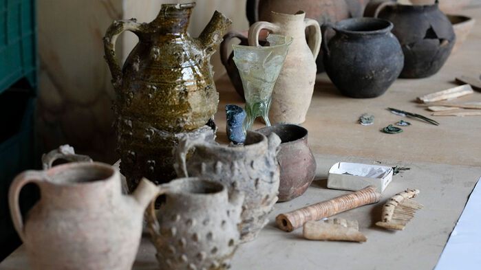 네로 황제 극장터에서 출토된 각종 유물