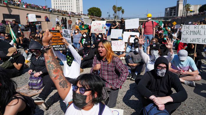 101번 고속도로 점거한 LA 시위대