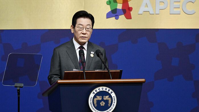 이재명 대통령이 29일 경북 경주예술의전당에서 열린 'APEC CEO(최고경영자) 서밋' 개회식에서 특별연설을 하고 있다.