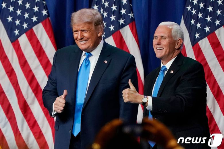 도널드 트럼프 미국 대통령과 마이크 펜스 부통령. © AFP=뉴스1