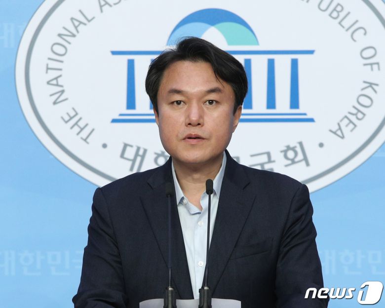 김종철 정의당 선임대변인 2020.7.8/뉴스1 © News1 신웅수 기자