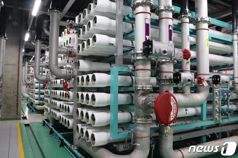 삼성디스플레이 아산캠퍼스 내 공정용수 재이용 RO(Reverse Osmosis) 시설.(삼성디스플레이 제공)© 뉴스1