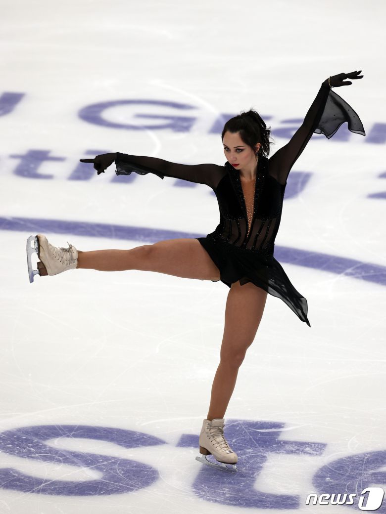 국제빙상경기연맹 시니어 그랑프리 5차 대회 여자 피겨스케이팅 싱글 금메달을 획득한 러시아의 툭타미셰바. © AFP=뉴스1