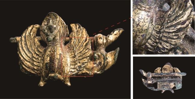 경주 황룡사지서 발견된 금동봉황장식 자물쇠.(국립경주문화재연구소 제공)© 뉴스1