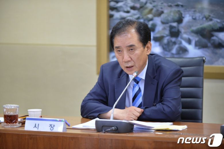 박윤국 포천시장 © 뉴스1