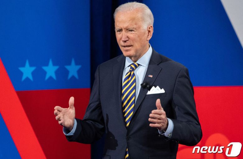 조 바이든 미국 대통령이 16일 (현지시간) 위스콘신주 밀워키에서 열린 CNN 타운홀 행사에 참석을 하고 있다. © AFP=뉴스1 © News1 우동명 기자