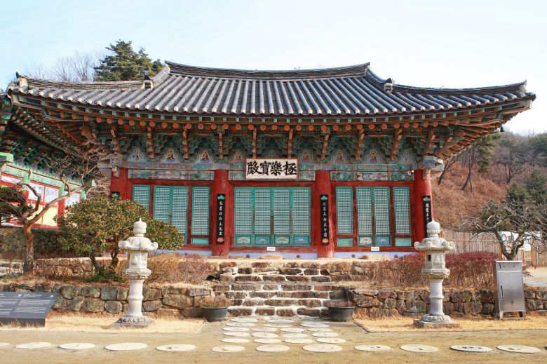 전의비암사 극락보전. 문화재청 제공