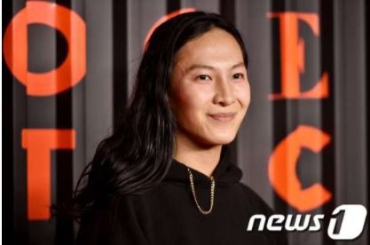 '성추행 의혹'을 받고 있는 디자이너 알렉산더 왕. AFP © 뉴스1