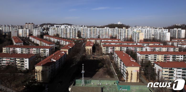 서울 양천구 목동 아파트 2단지의 모습. 2021.2.23/뉴스1 © News1 구윤성 기자