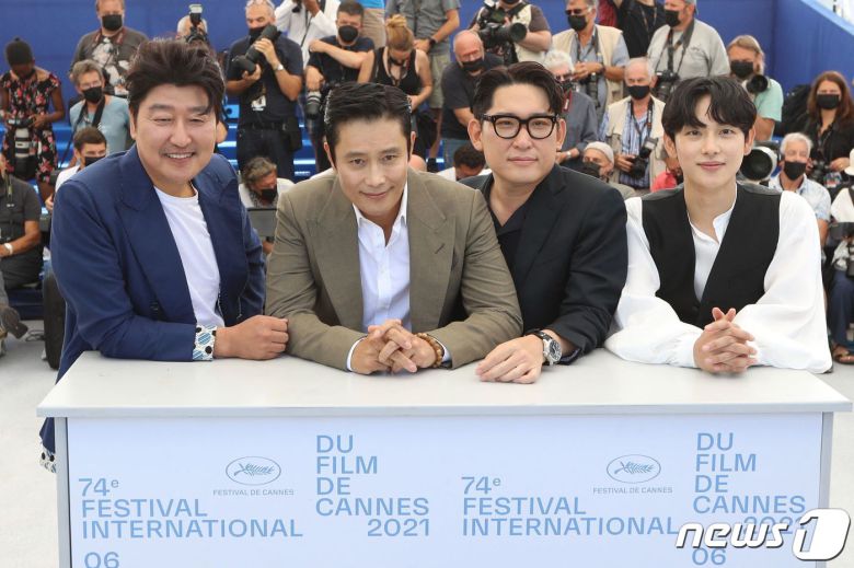 제74회 칸 국제영화제 비상선언 포토콜 © AFP=뉴스1