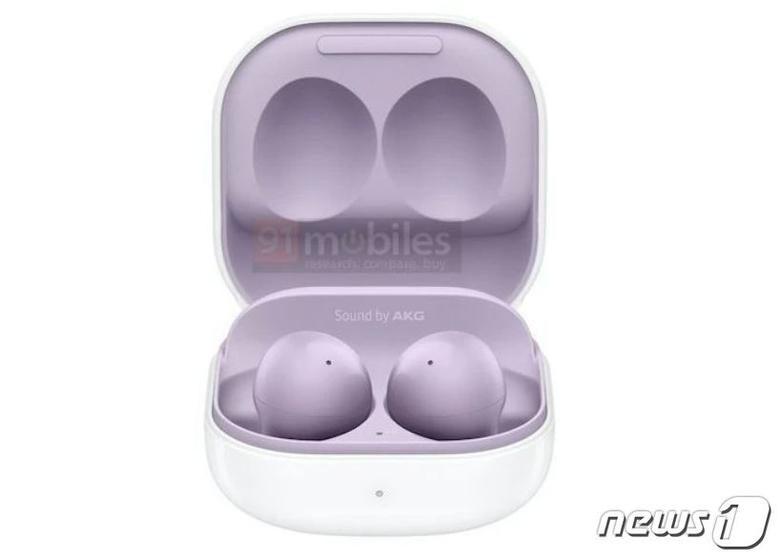 이번 언팩에서 공개되는 무선이어폰 갤럭시버즈2는 '프로' 모델이 아님에도 불구하고 '액티브 노이즈캔슬링' 기능을 탑재한다. 유출된 갤럭시버즈2 렌더링 (91모바일 갈무리)© 뉴스1
